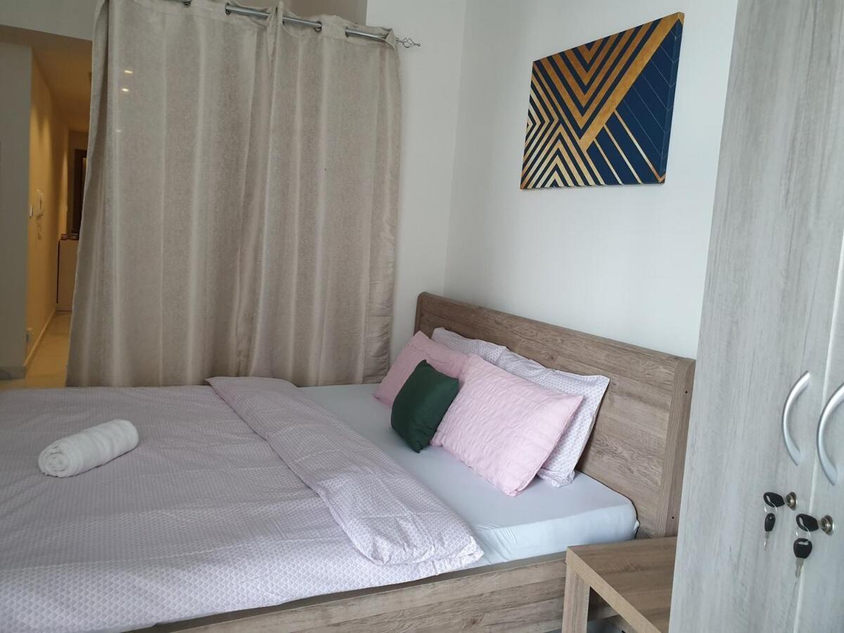 Apartment Millennium Binghatti - Business Bay - Homeyvillas